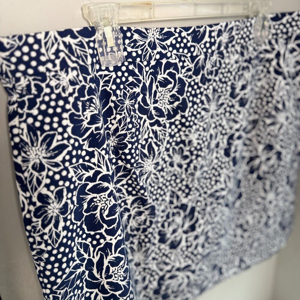 Rafaella Skort Women's XL Navy White Floral Stretch Pull On NWT $59.50 - Picture 7 of 9